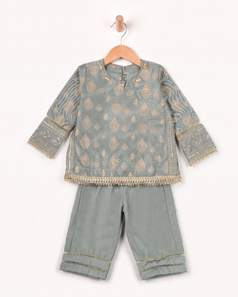 Newborn Girls' Signature Embroidered 2 Pc