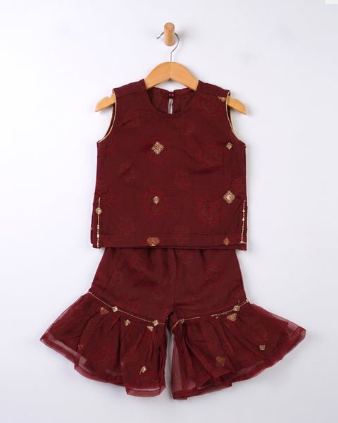 Newborn Girls' Signature Embroidered 3pc Suit