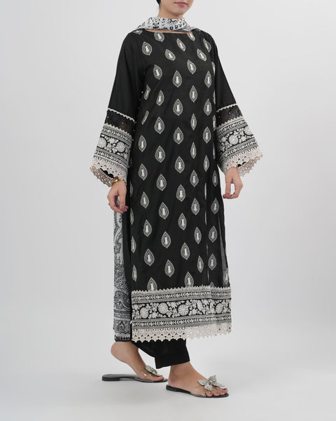 Women’s Embroidered Signature 3 Pcs Suit