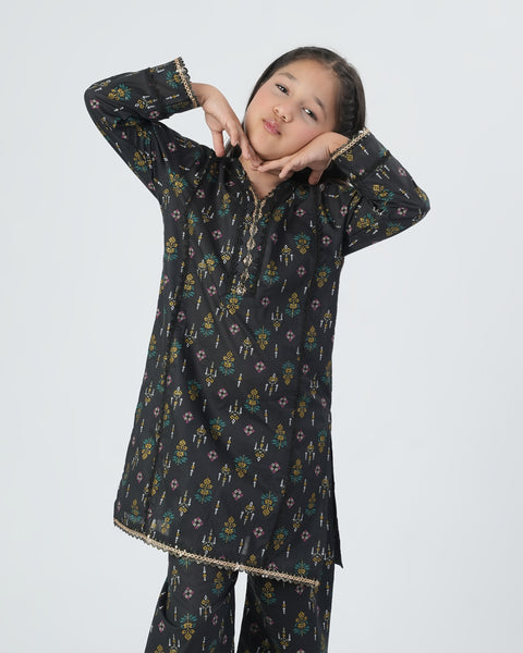 Girls Shalwar Kameez