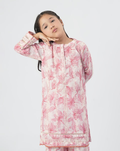 Girls Emboridered Shalwar Kameez