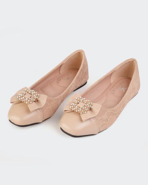 Girls Pumps