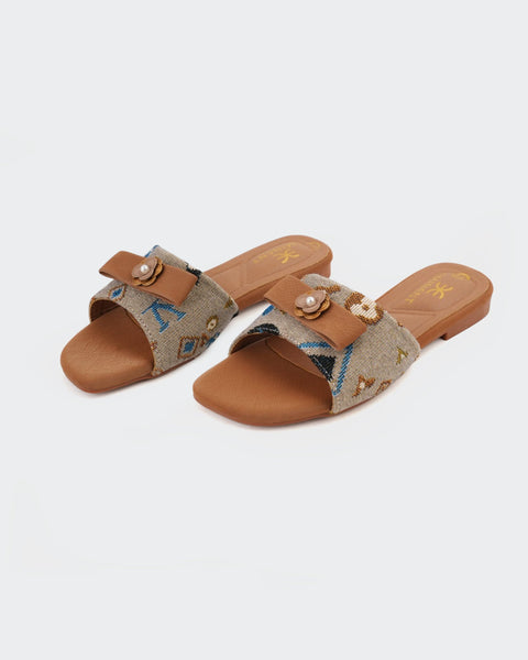 Eminent Girls' Casual Slippers, Girls Slippers, Eminent, Chase Value