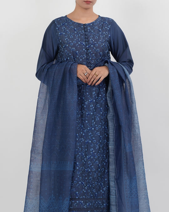 Women's Signature Embroidered 3Pc Suit
