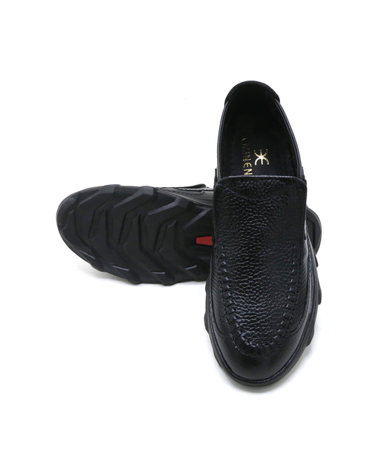 Eminent Black Casual Loafers for Men – Textured Faux Leather, Men's Casual Shoes, Eminent, Chase Value