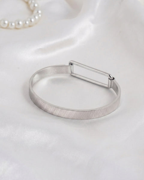 Women's Kara
