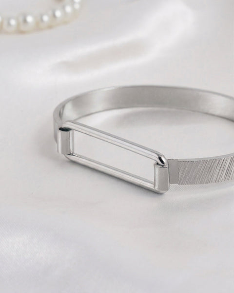 Women's Kara